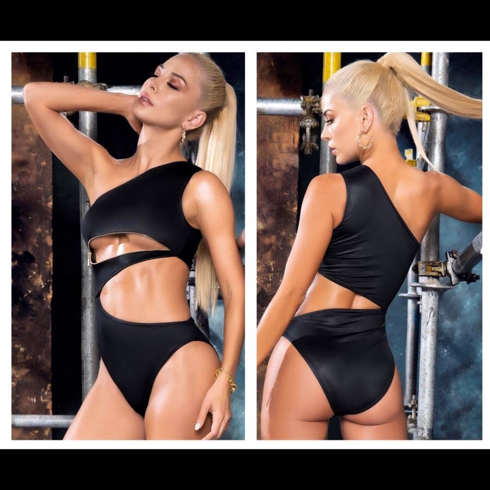 Sleeveless One Shoulder Zipper Cutout Bodysuit